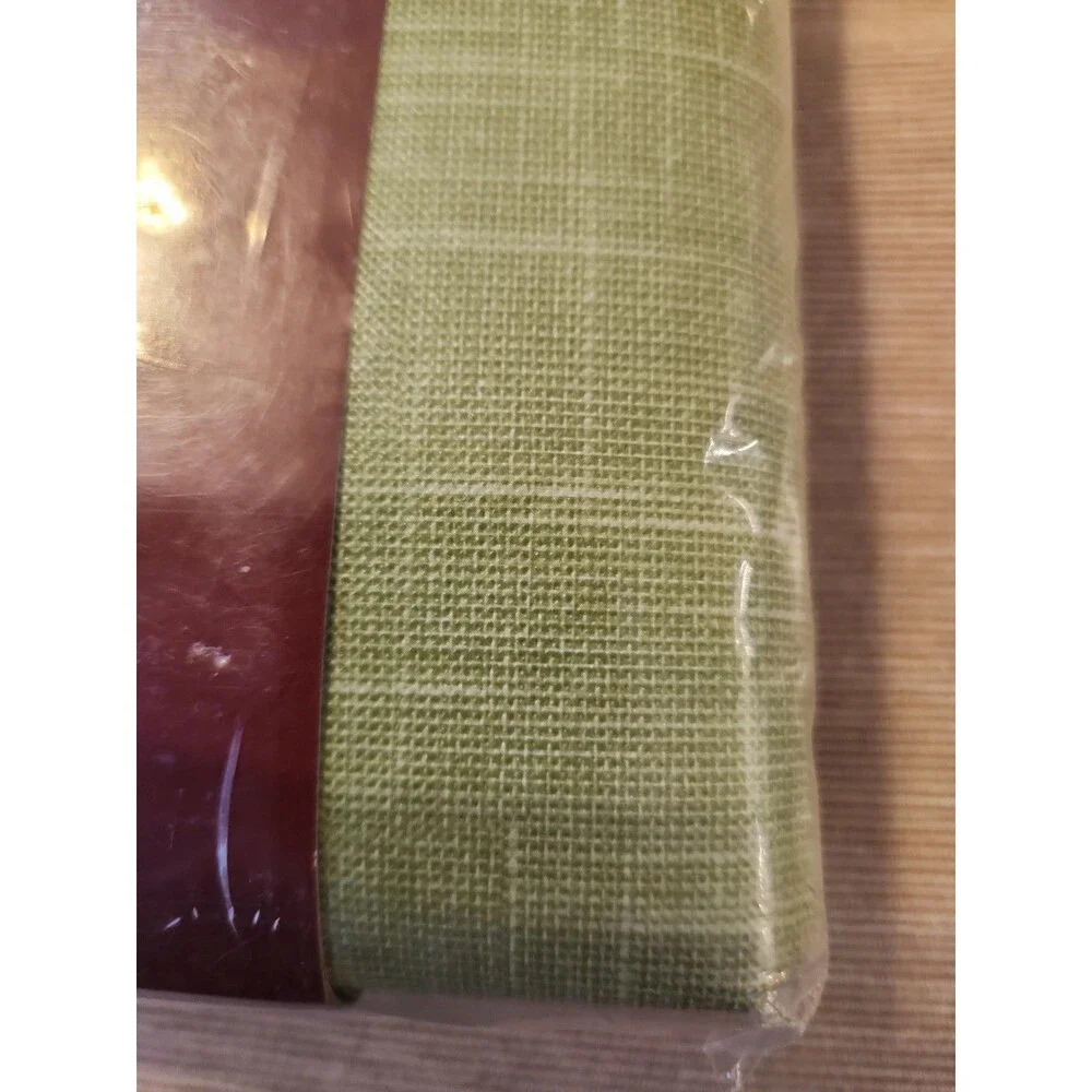 Great Gatherings Green Vinyl Lined Tablecloth PVC Free 60